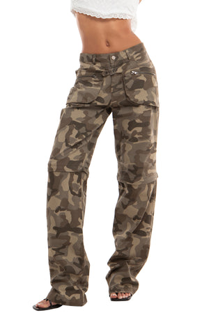 CAMOUFLAGE PRINT  ZIP-OFF CONVERTIBLE CARGO PANTS