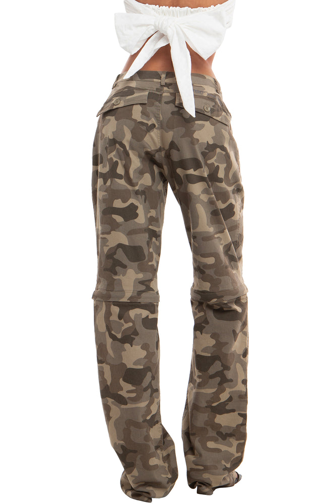 CAMOUFLAGE PRINT  ZIP-OFF CONVERTIBLE CARGO PANTS