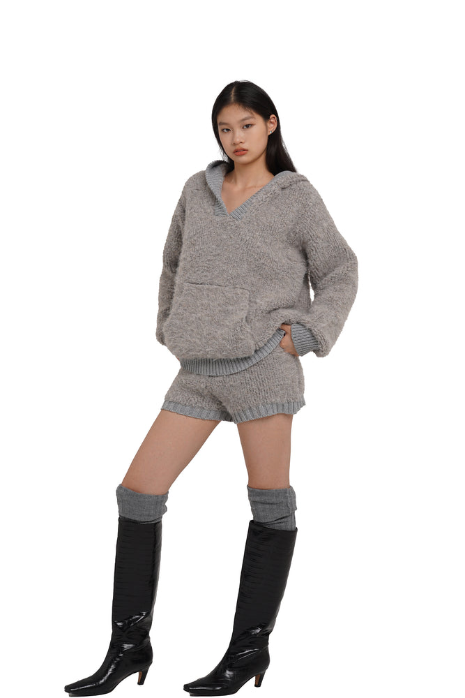 CIRCLE FLEECE FUZZY SWEATER  & CIRCLE FLEECE FUZZY SHORTS