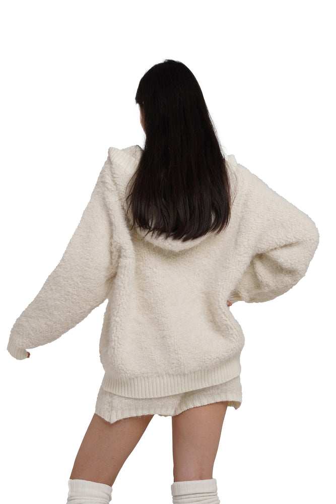 CIRCLE FLEECE FUZZY SWEATER  & CIRCLE FLEECE FUZZY SHORTS