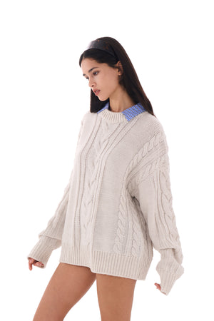 FLUFFY OVERSIZED CABLE-KNIT JUMPER WITH SHIRT COLLAR